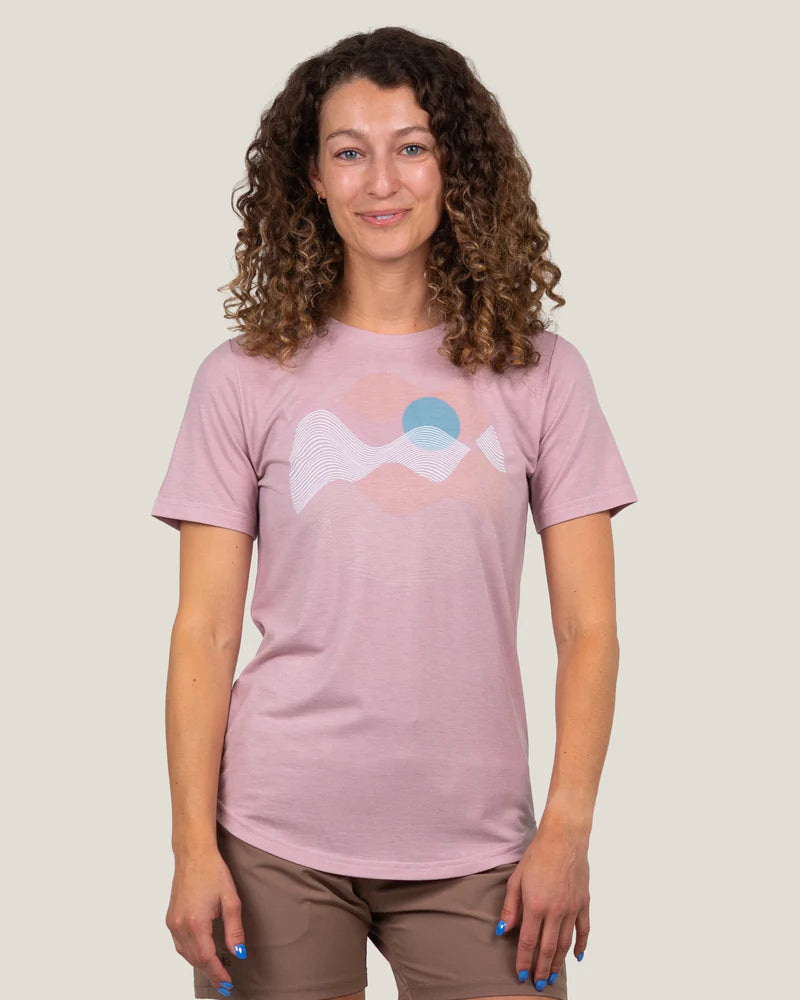 W's Graphic Traverse Tek Tee
