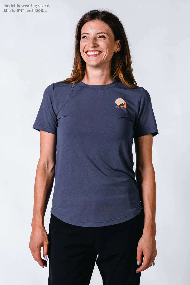 W's Traverse Tek Tee